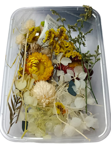 A.P RESIN FLOWER DD047