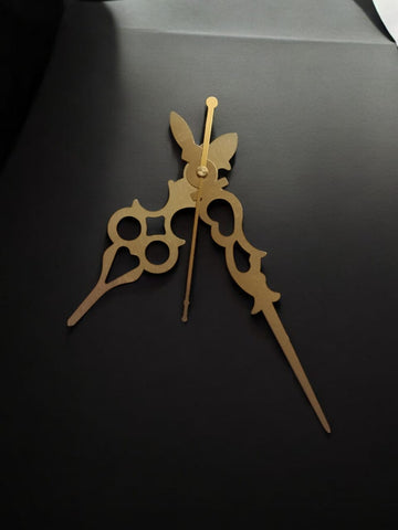CLOCK NIDDLE GOLD
