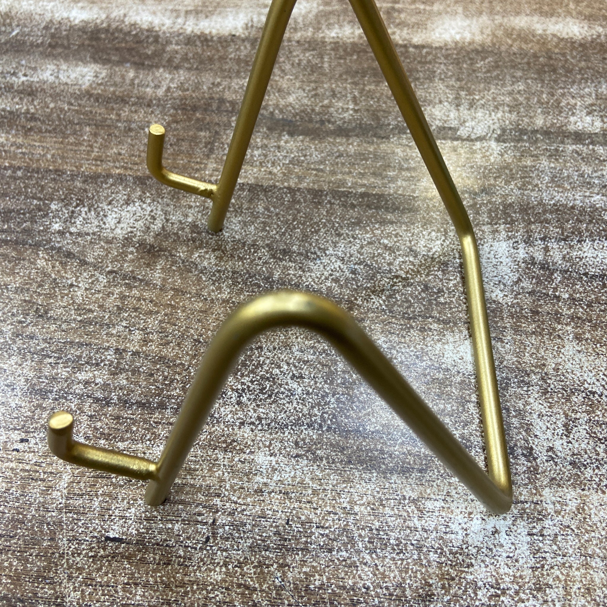 METAL STAND 3x4 INCH