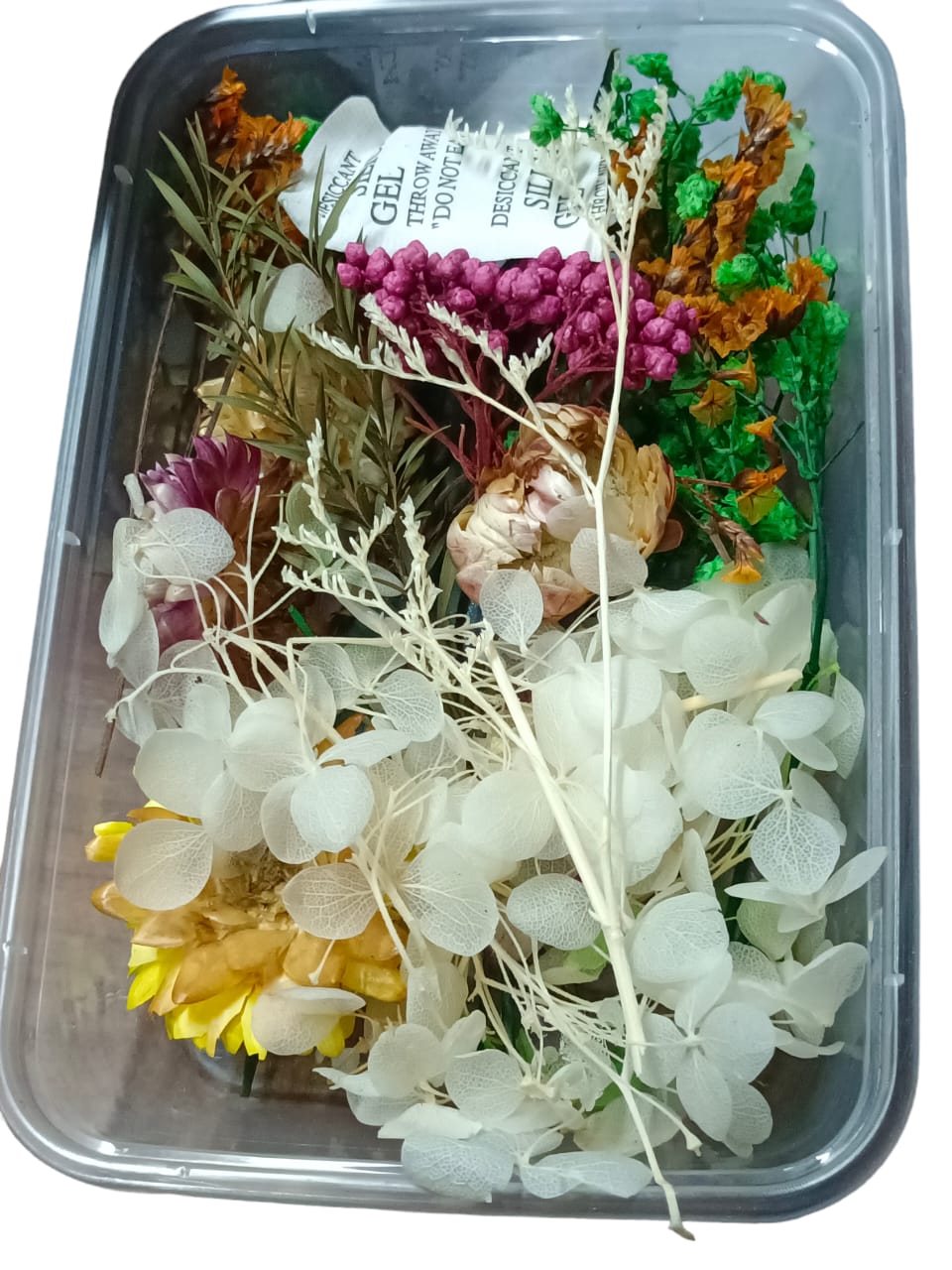 A.P RESIN FLOWER DD12