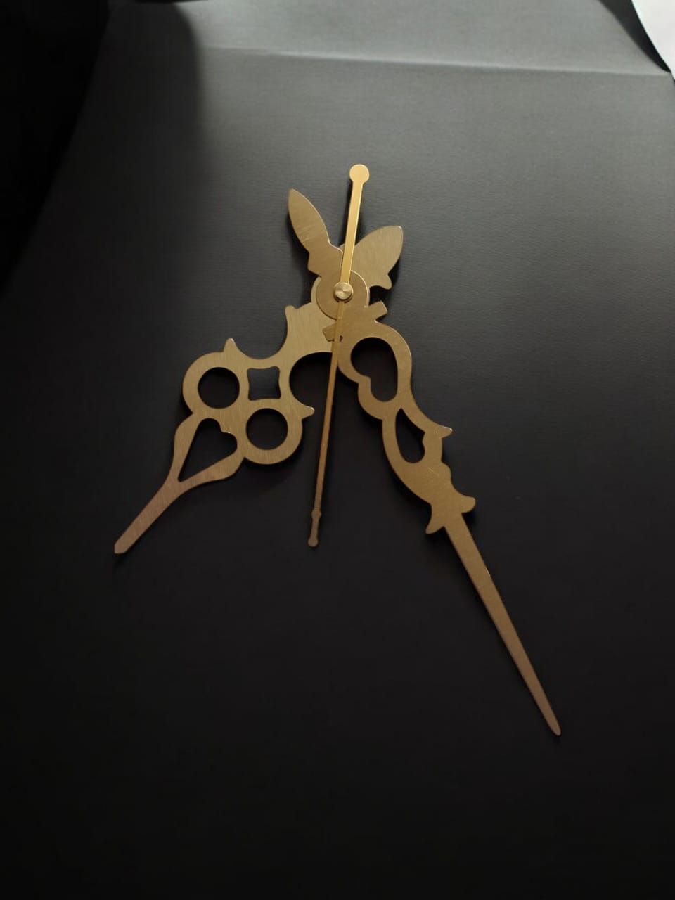 CLOCK NIDDLE GOLD