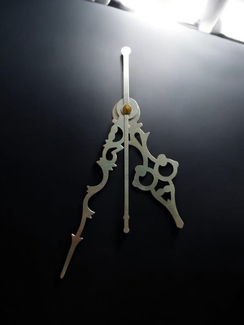 PREMIUM CLOCK NIDDLE SILVER