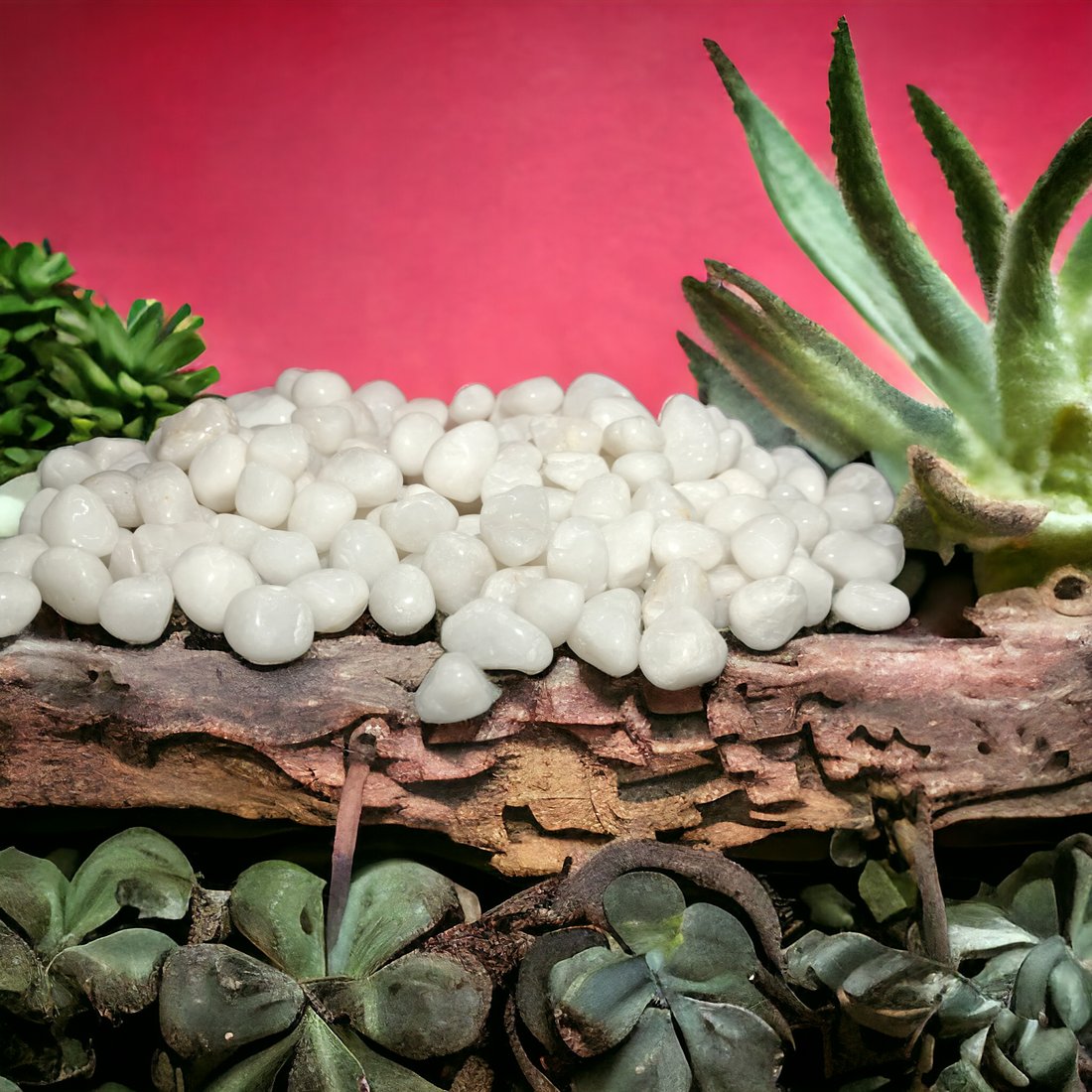 RESIN STONE  WHITE KING PEBBLES   1 KG