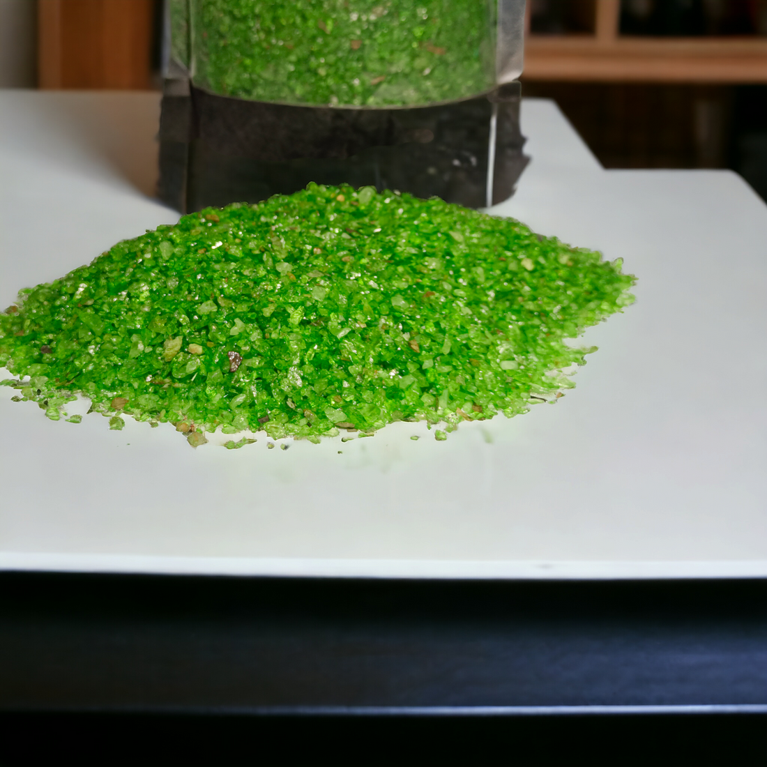 RESIN STONE GREEN TINY DYED  1 KG