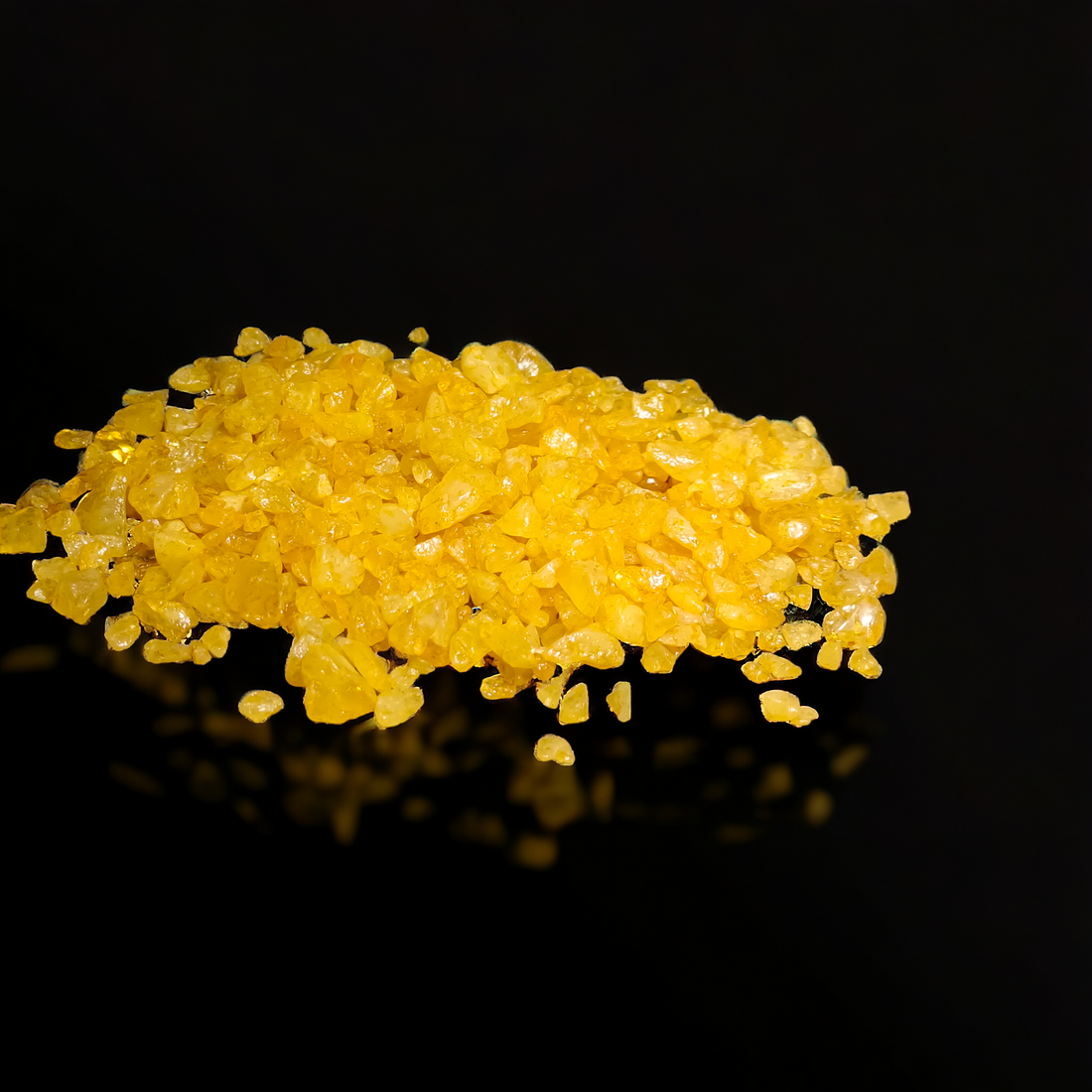 RESIN STONE   YELLOW REGULAR DYED 1 KG
