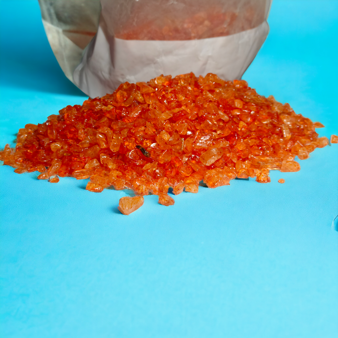 RESIN STONE REGULAR DYED 1 KG