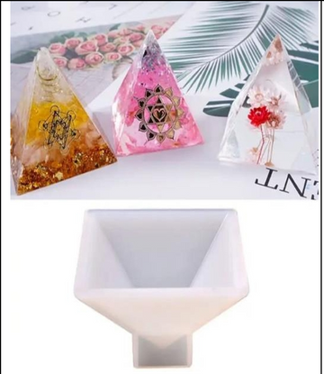 PYRAMID MOLD SIZE 5 INCH SRN281